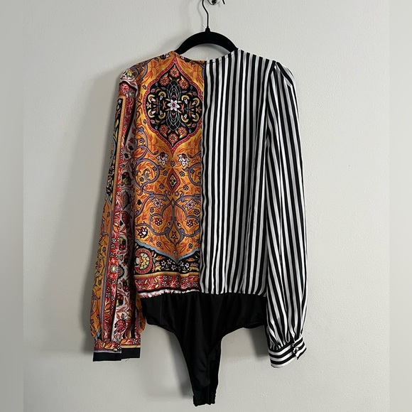 2 pattern bodysuit - Picture 4 of 5